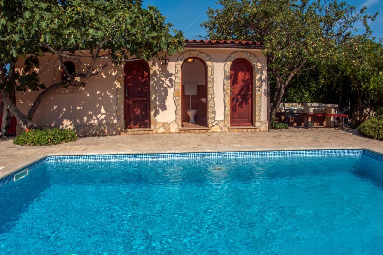 House /Villa Maja Ližnjan Екстериор снимка